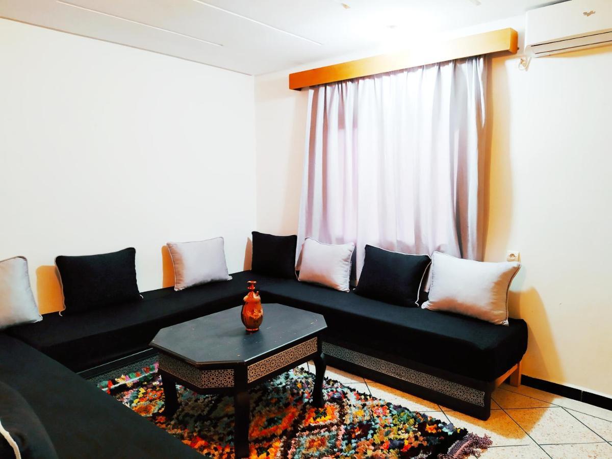 Hostel Afgo Rooftop Varzazat Dış mekan fotoğraf