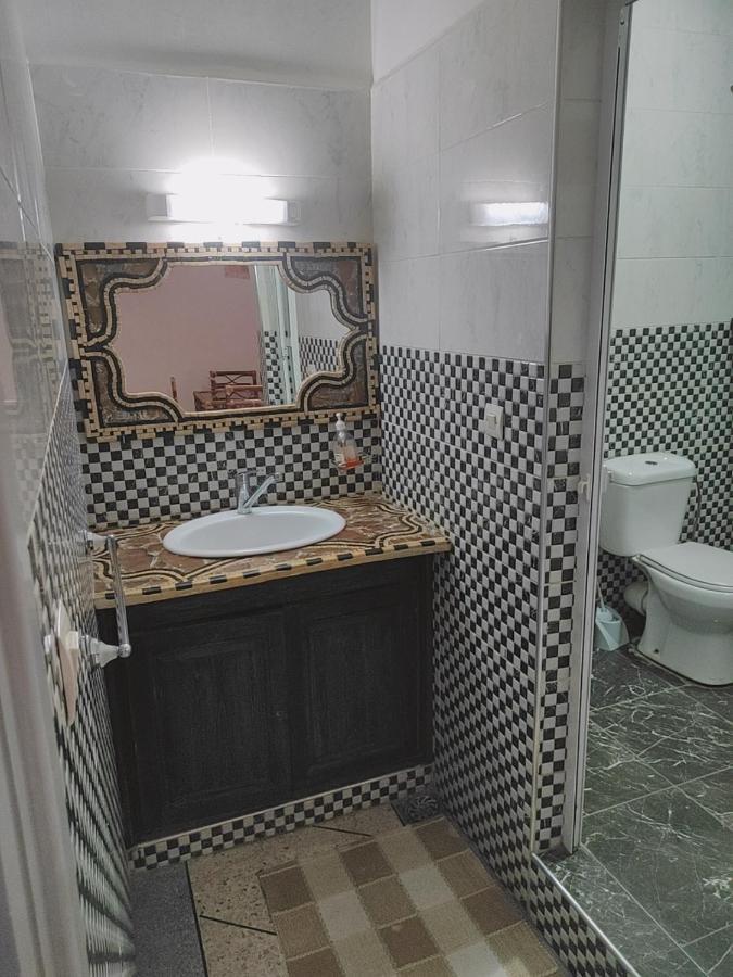 Hostel Afgo Rooftop Varzazat Dış mekan fotoğraf