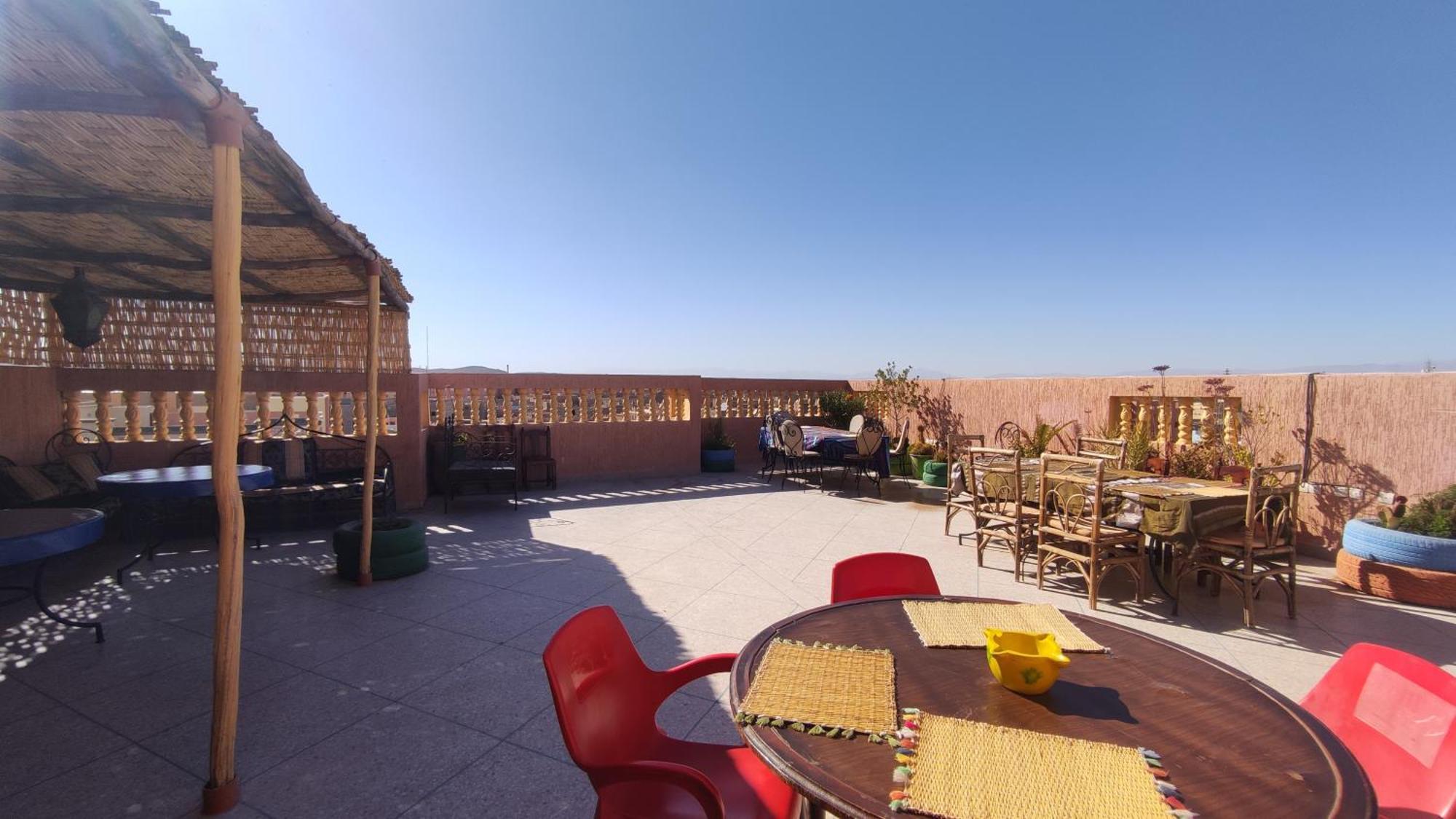 Hostel Afgo Rooftop Varzazat Dış mekan fotoğraf