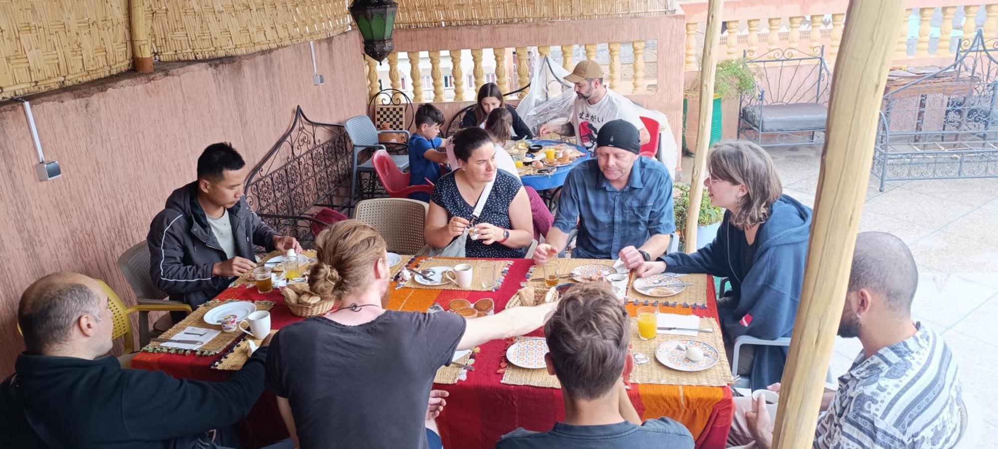 Hostel Afgo Rooftop Varzazat Dış mekan fotoğraf