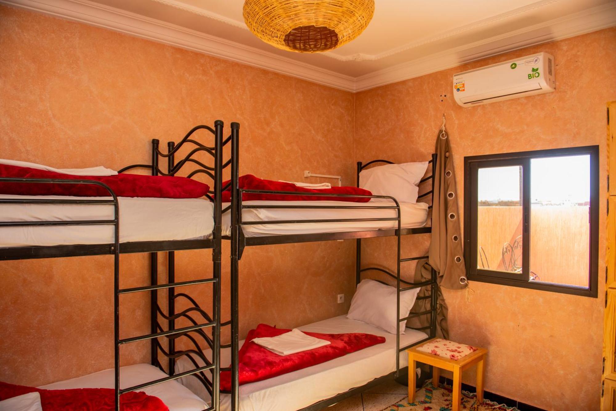 Hostel Afgo Rooftop Varzazat Dış mekan fotoğraf